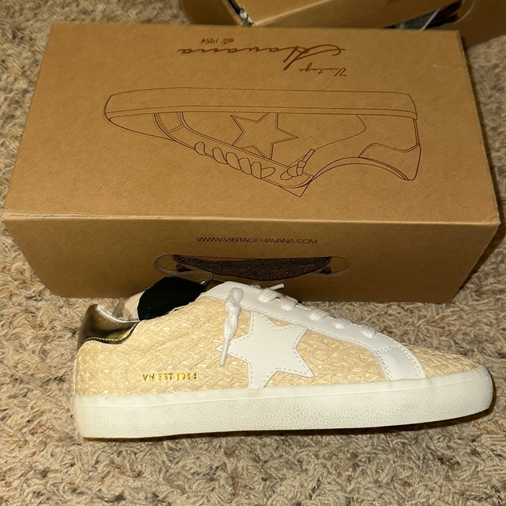 Sneakers